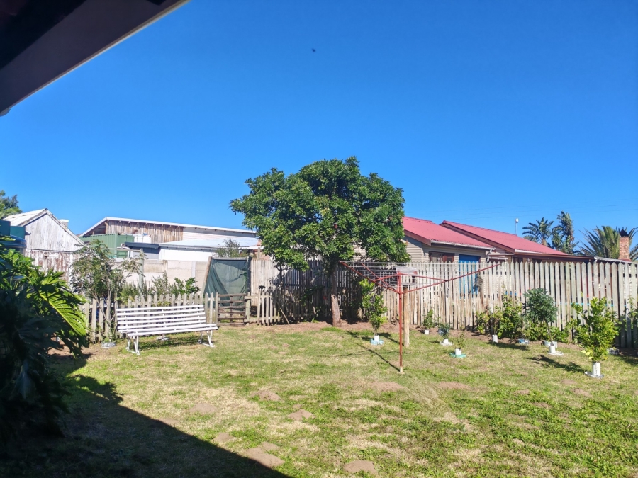4 Bedroom Property for Sale in Boknesstrand Eastern Cape